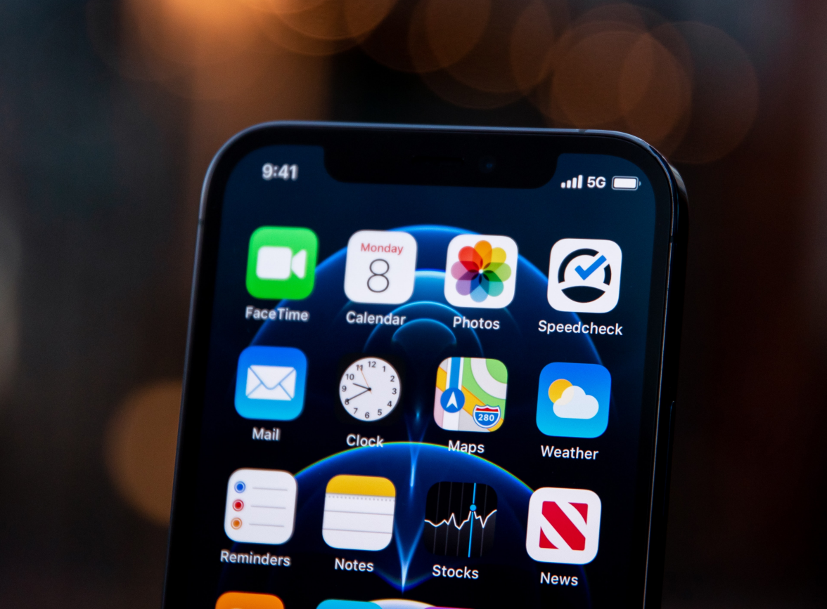 来凤苹果手机维修分享为什么 iPhone 12 在冬季会自动关机 